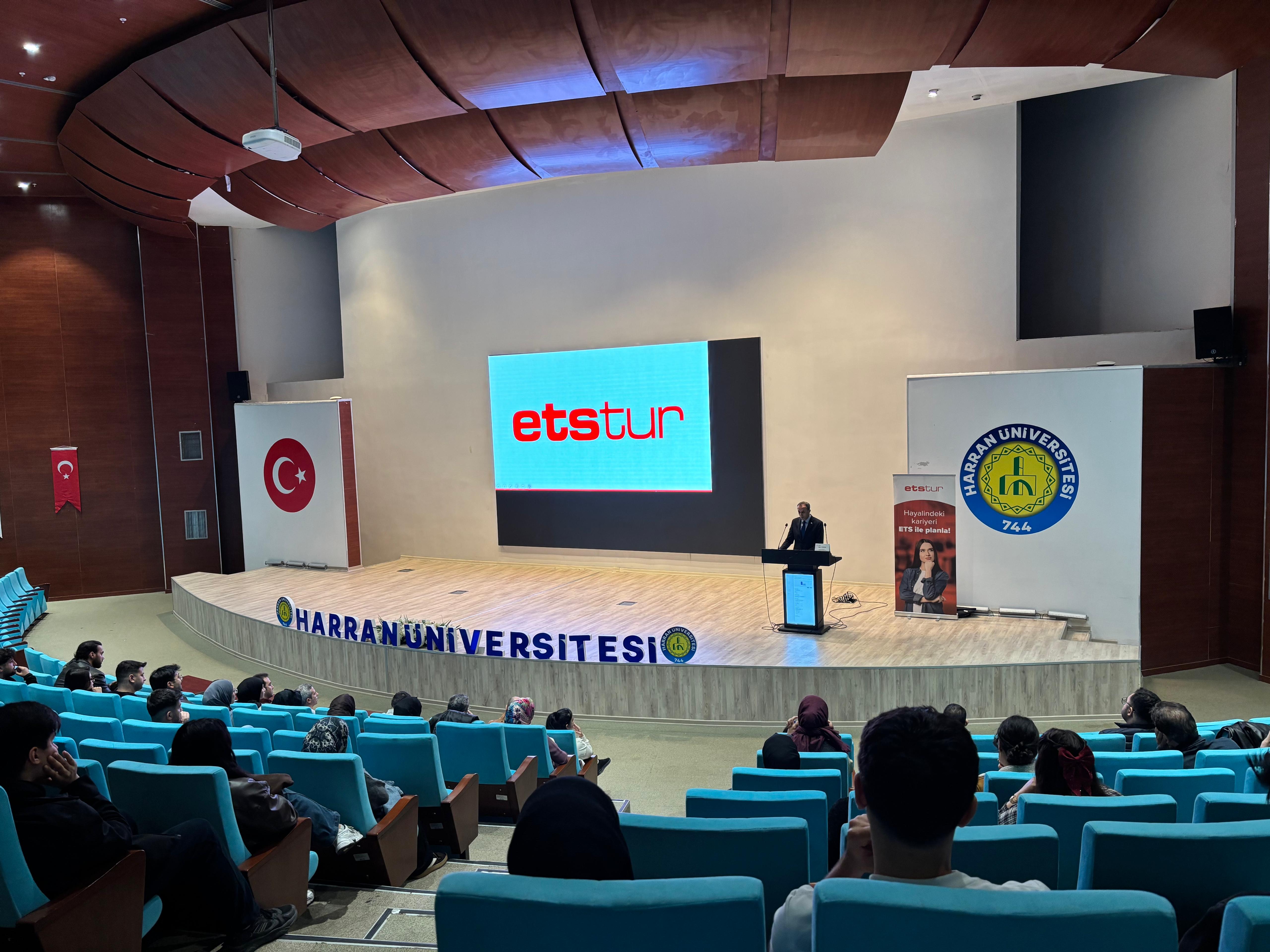 ETS Tur Staj ve Kariyer Tanıtım Etkinliği